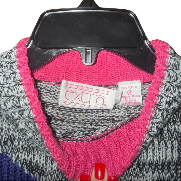 Colorful Geometric Pattern Sweater - Picture 3 of 3